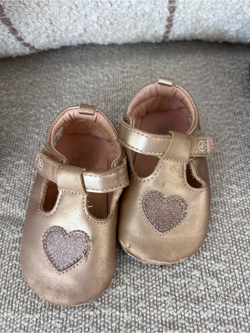 Stride Rite Metallic Heart Mary Jane walker shoe 12-18mos size 3/4c
